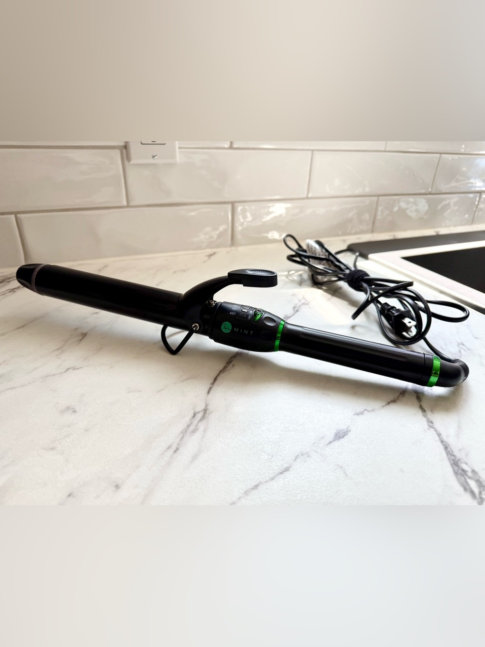 Mint Curling Iron - 1.25”